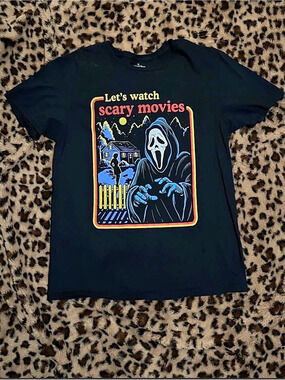 Ghost Face Graphic Tee Size Medium Like New